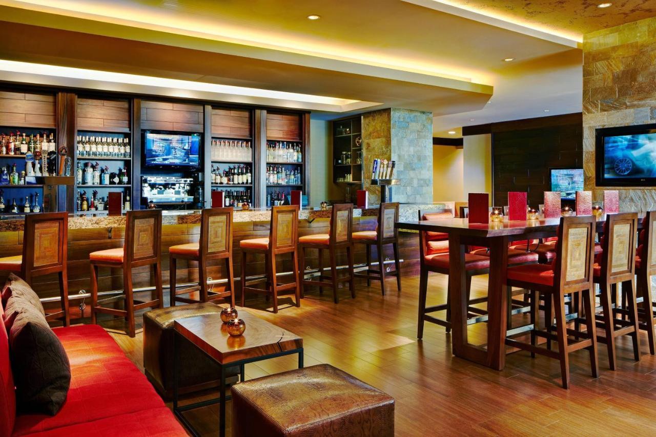 Marriott Downtown Waterfront 4*