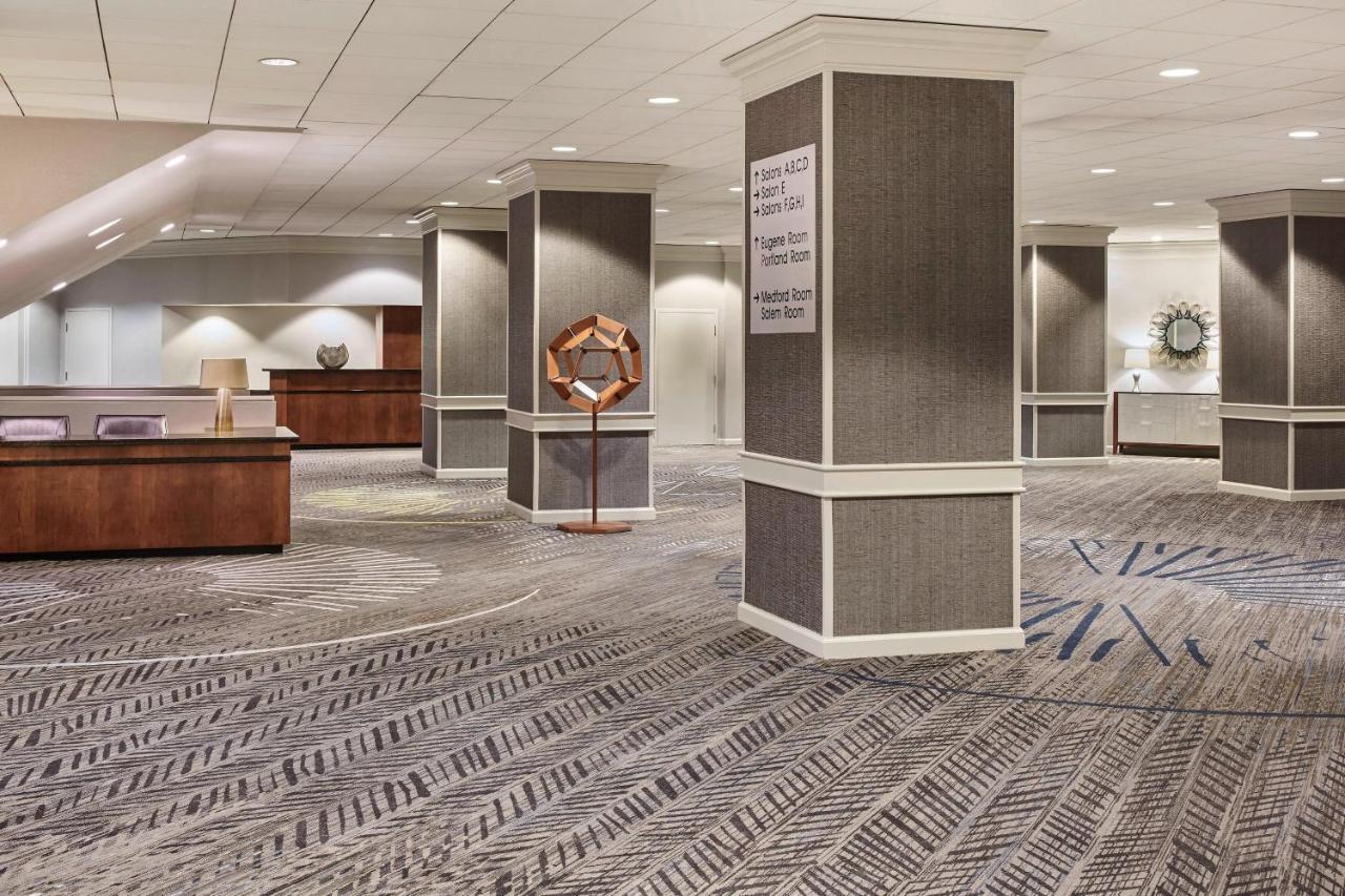 Marriott Downtown Waterfront 4*