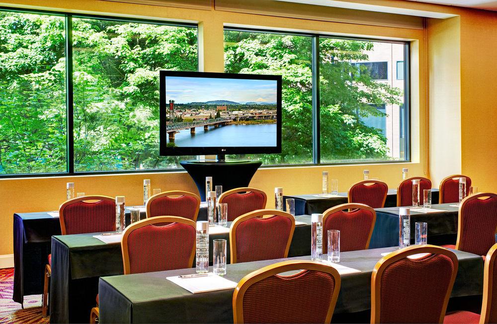 Marriott Downtown Waterfront 4*