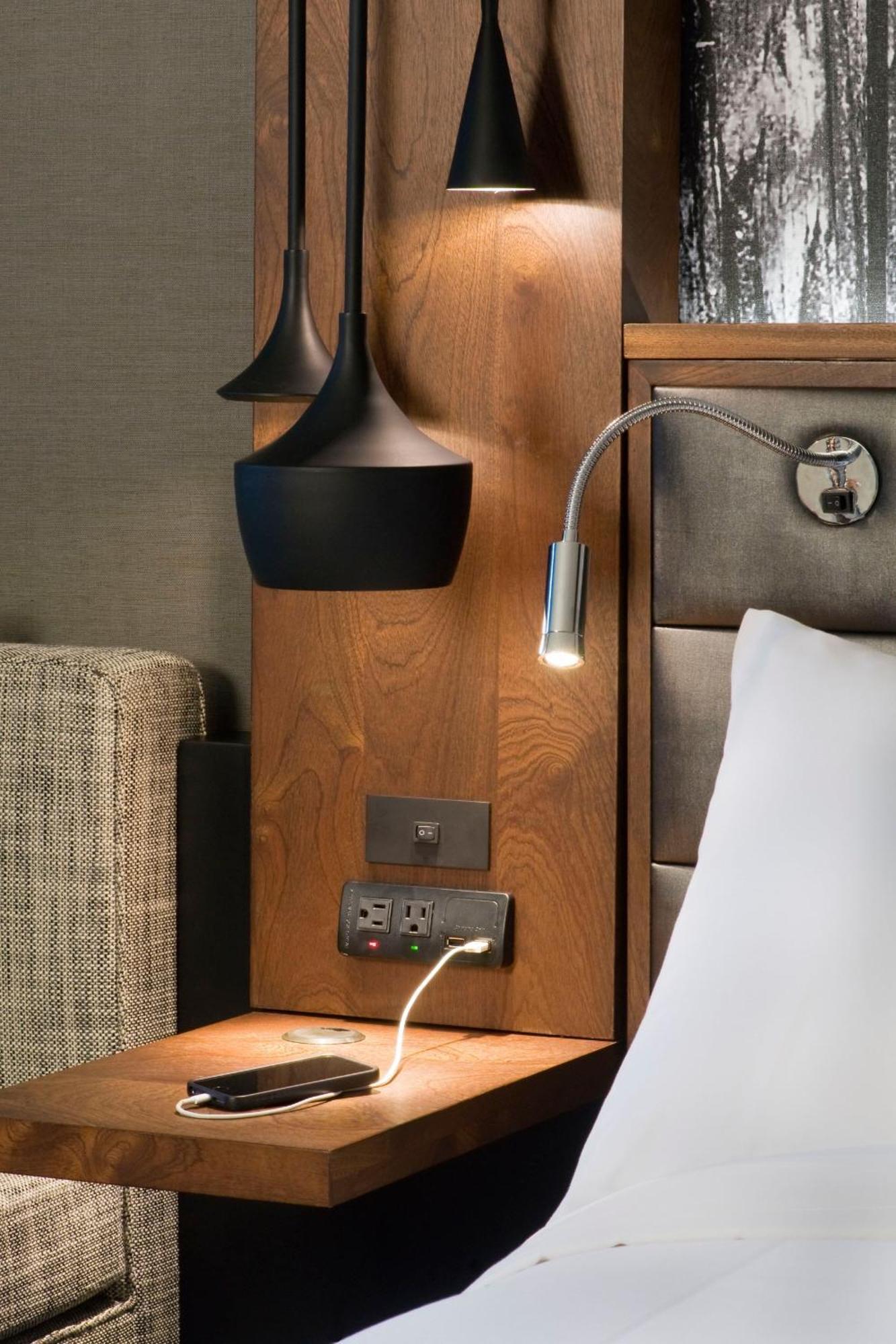 Hotel Marriott Downtown Waterfront 4*