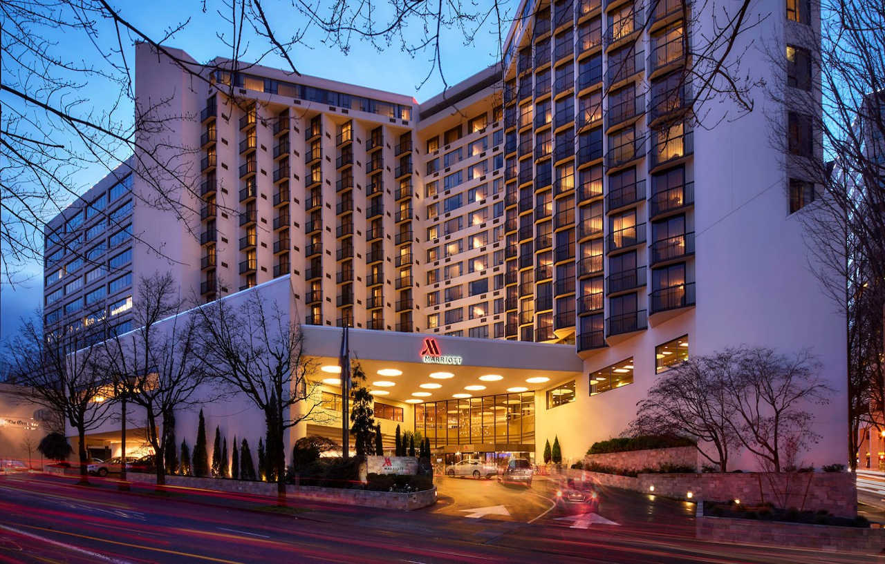 Marriott Downtown Waterfront Hotel 4*