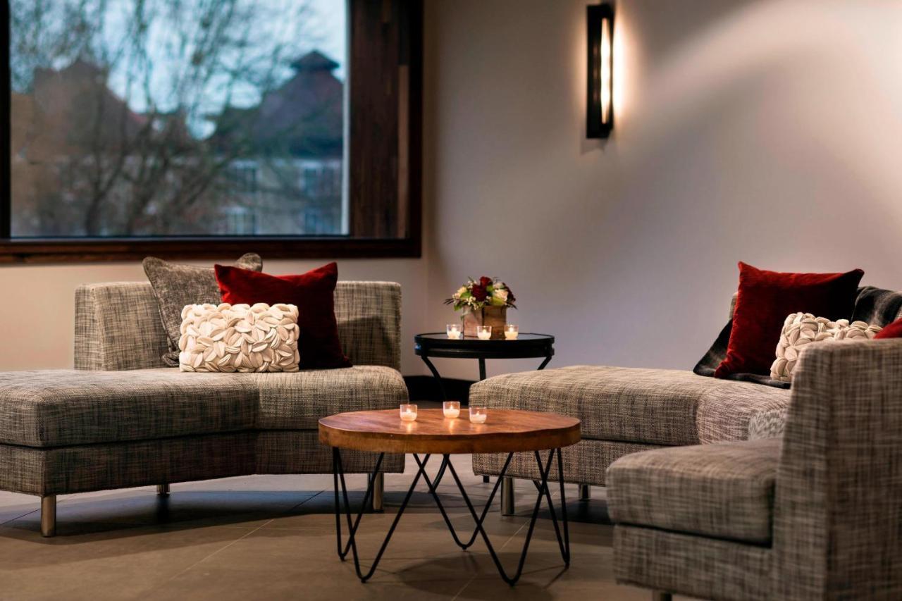 Marriott Downtown Waterfront 4*
