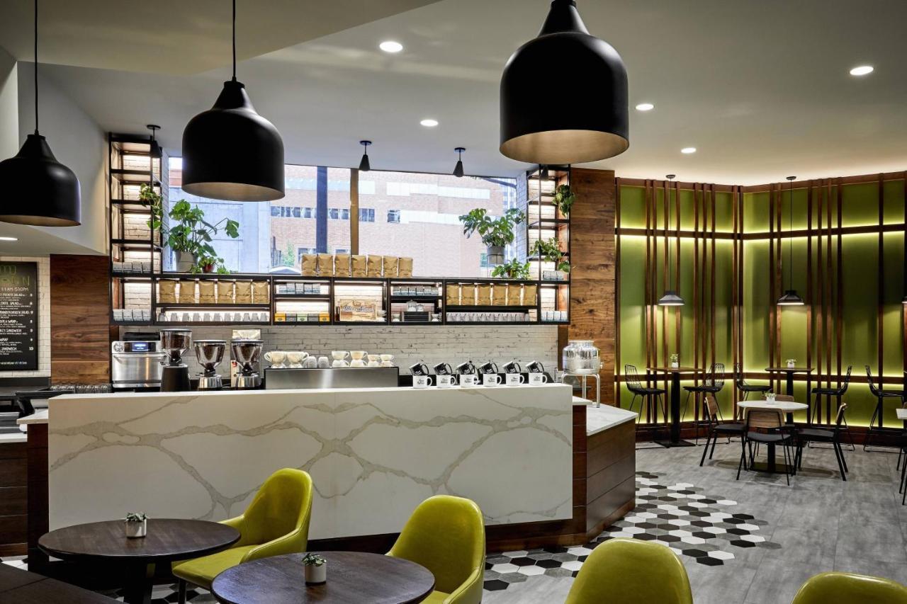 Marriott Downtown Waterfront Hotel 4*